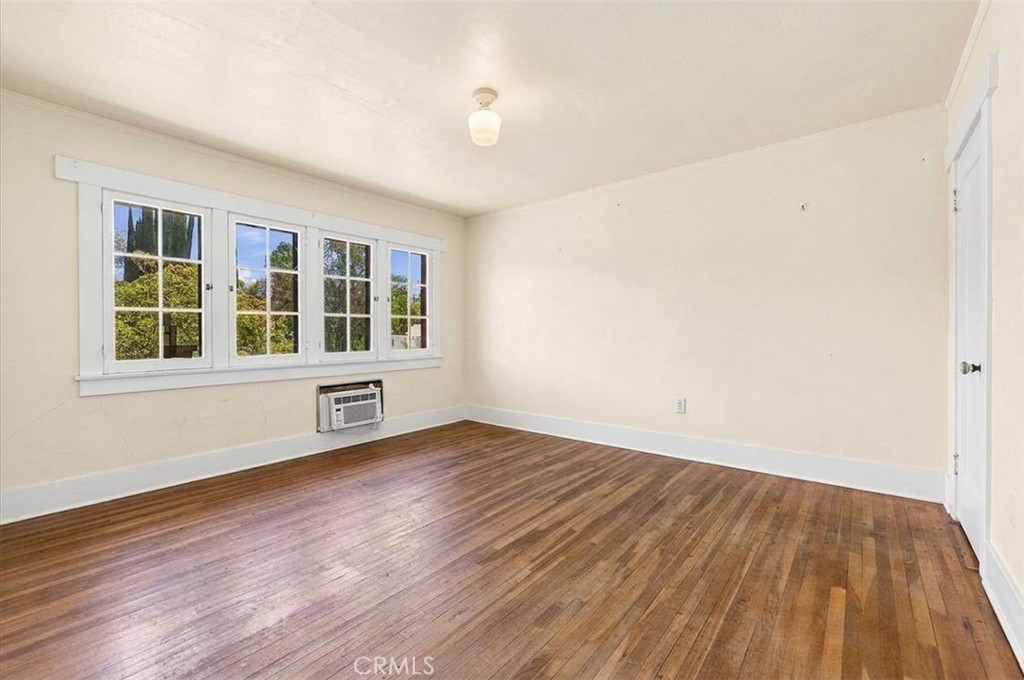 524 University Place Property Photo 33