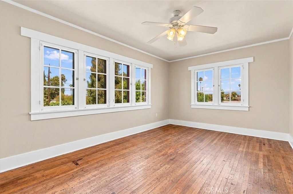 524 University Place Property Photo 35