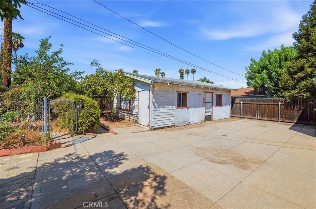 524 University Place Property Photo 48
