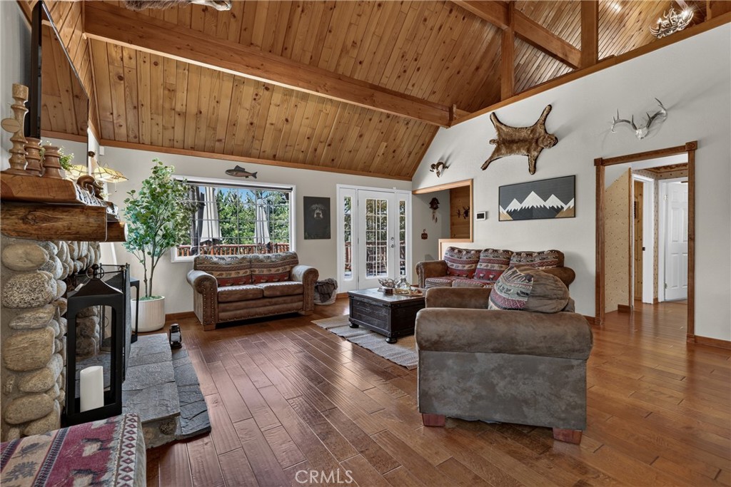 615 Grass Valley Rd Property Photo 6