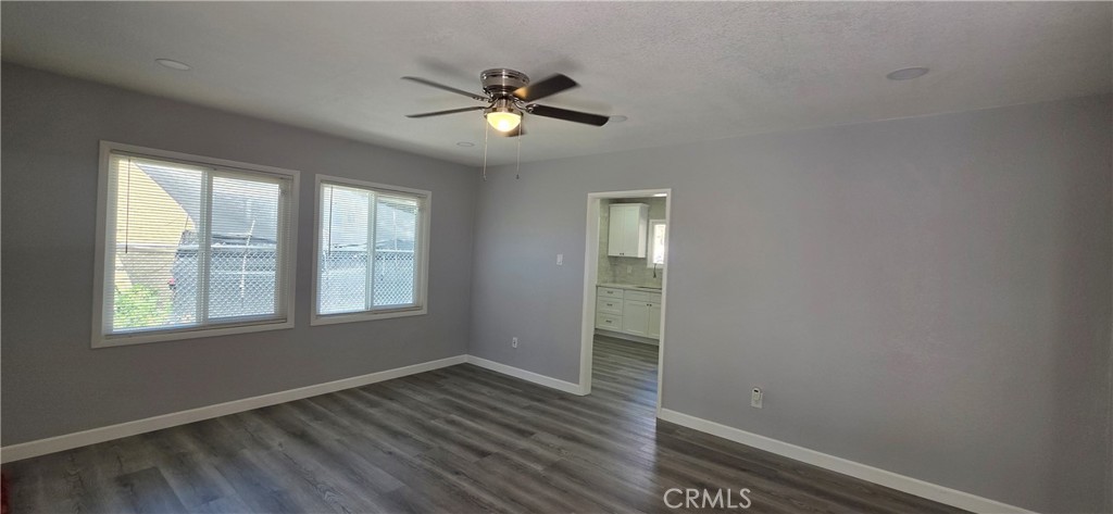 2385 Roxbury Property Photo 3