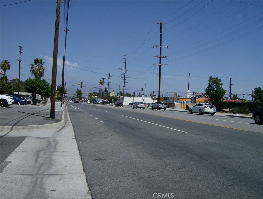 1639 E Base Line Street Property Photo 4