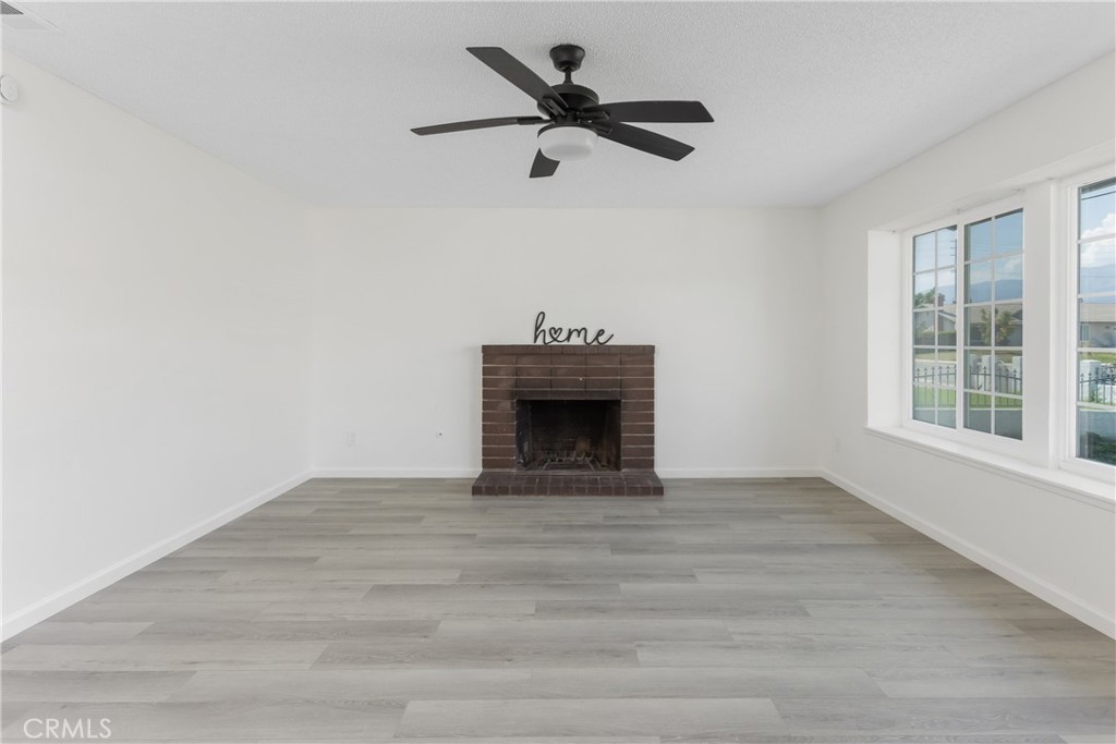 1445 W James Street Property Photo 5