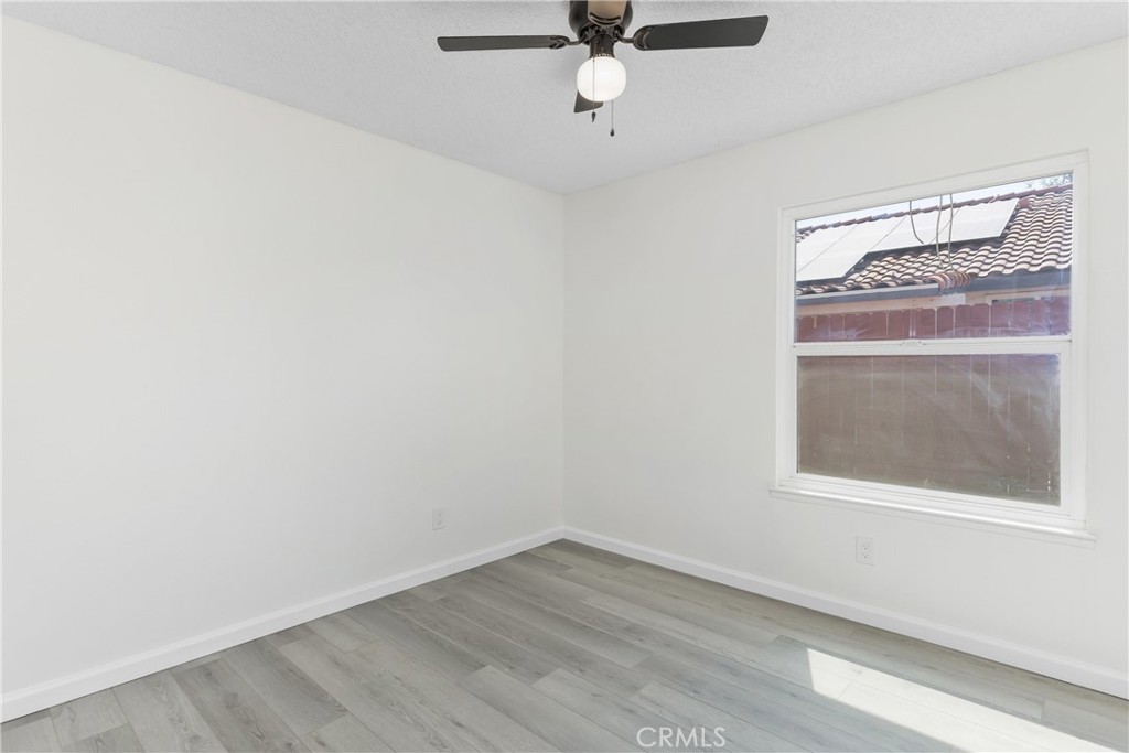 1445 W James Street Property Photo 20