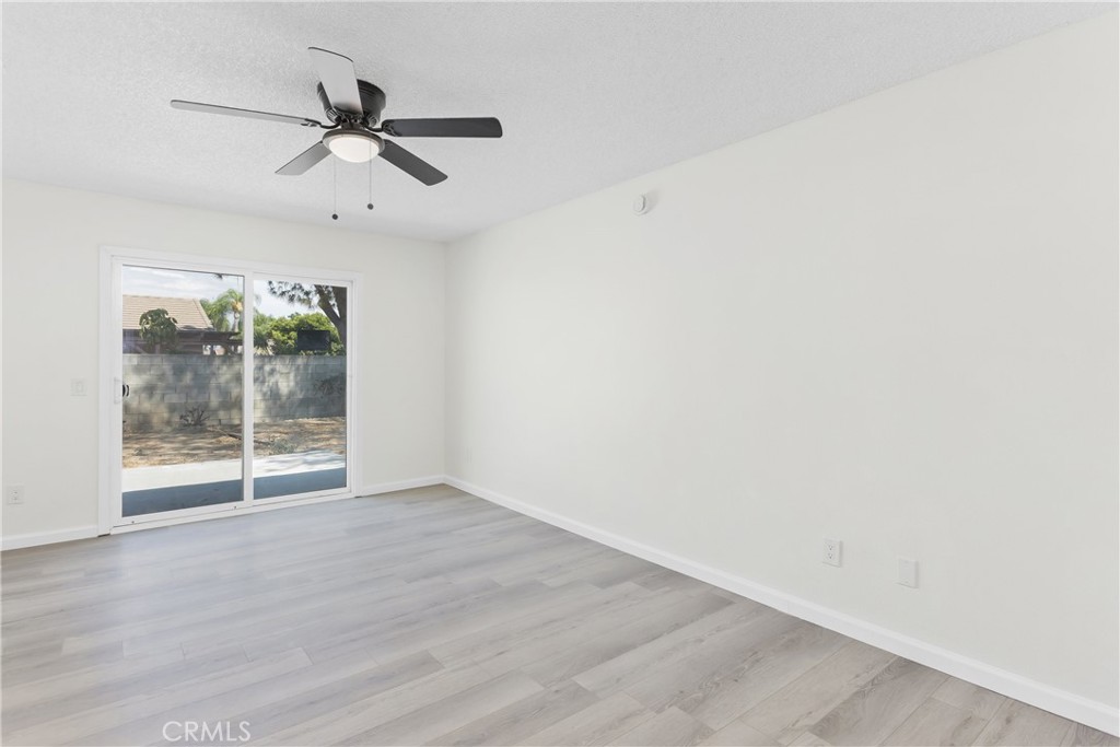 1445 W James Street Property Photo 27