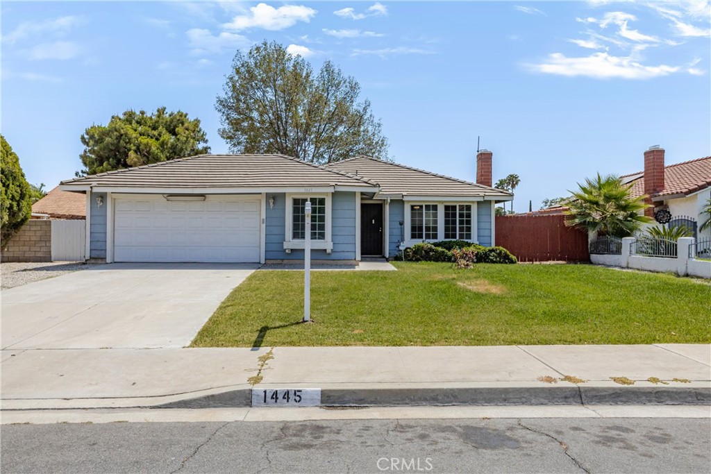1445 W James Street Property Photo 34