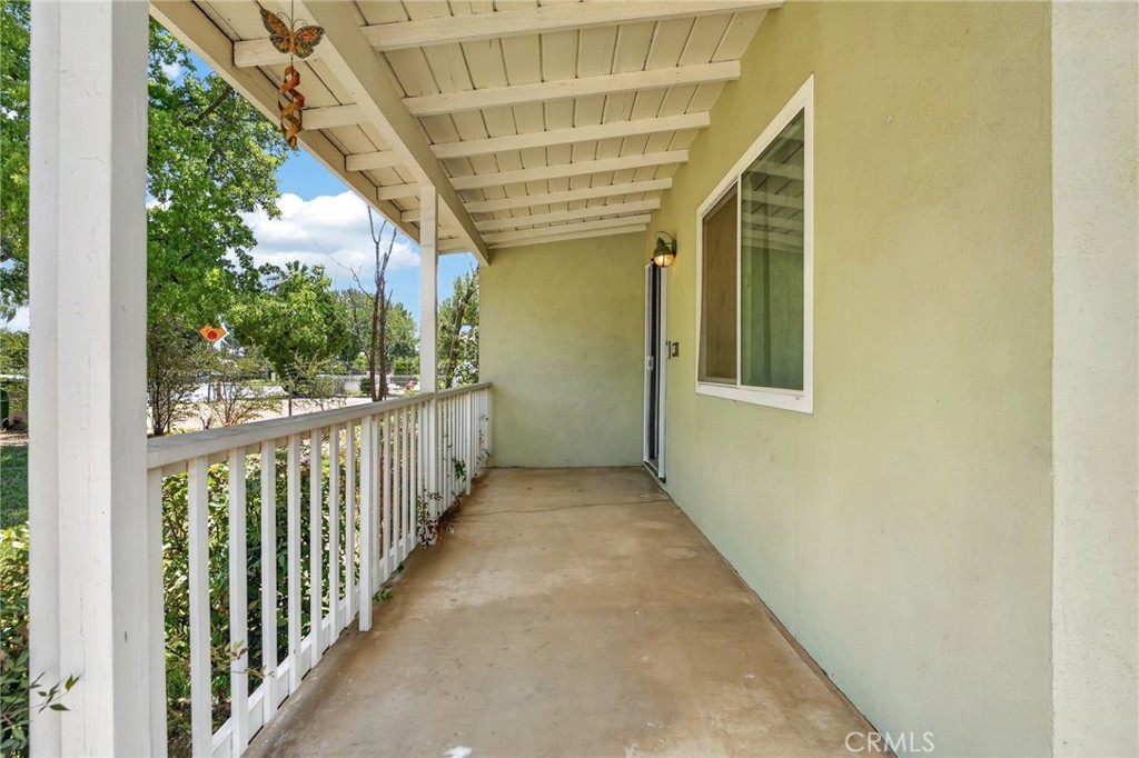 1073 Palm Property Photo 6