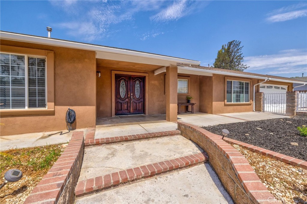 11201 58th Property Photo 3