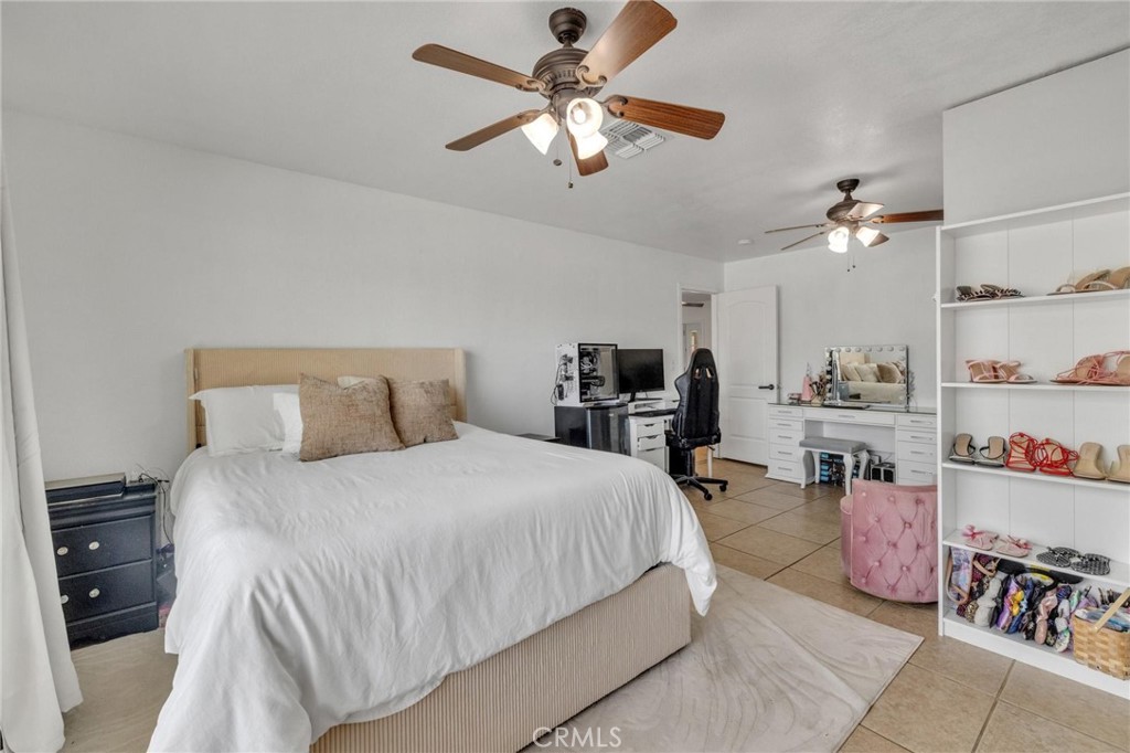 11201 58th Property Photo 17