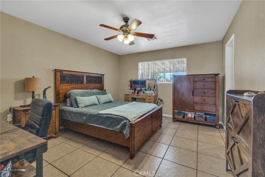 11201 58th Property Photo 23