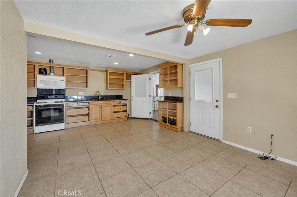 11201 58th Property Photo 28