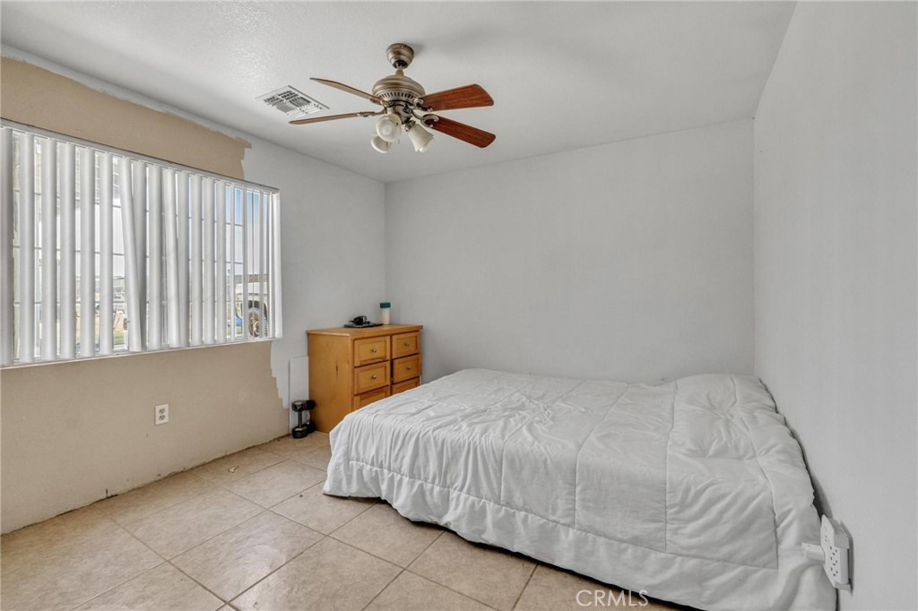 11201 58th Property Photo 29