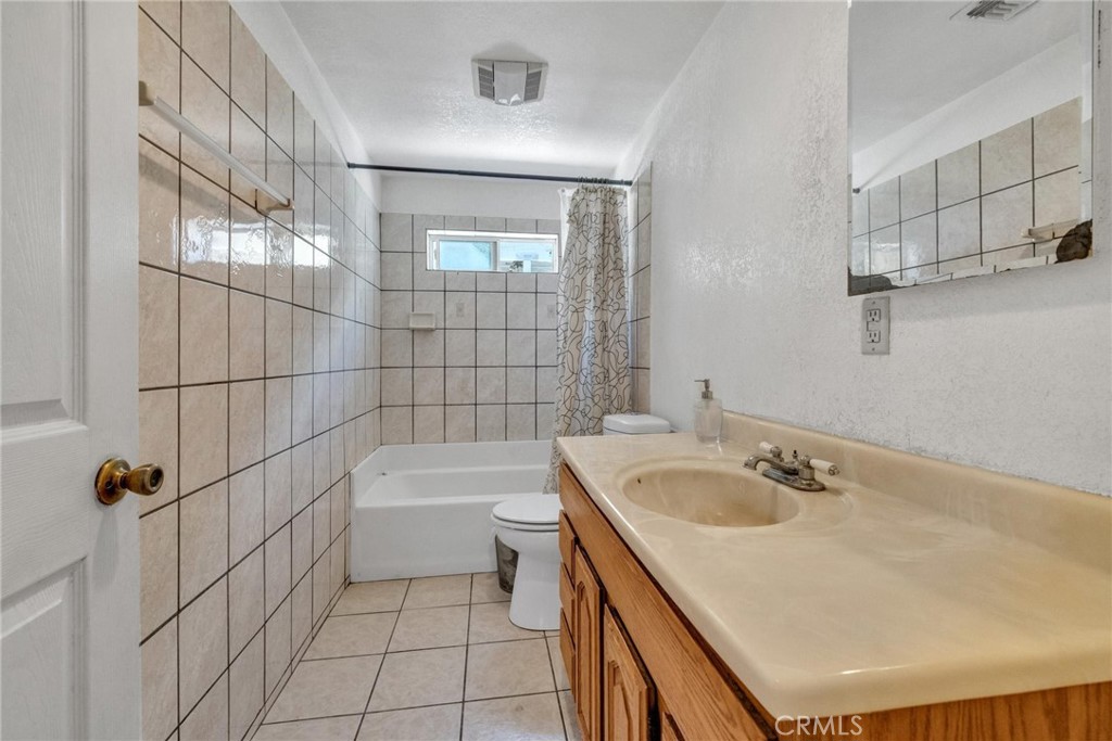 11201 58th Property Photo 31
