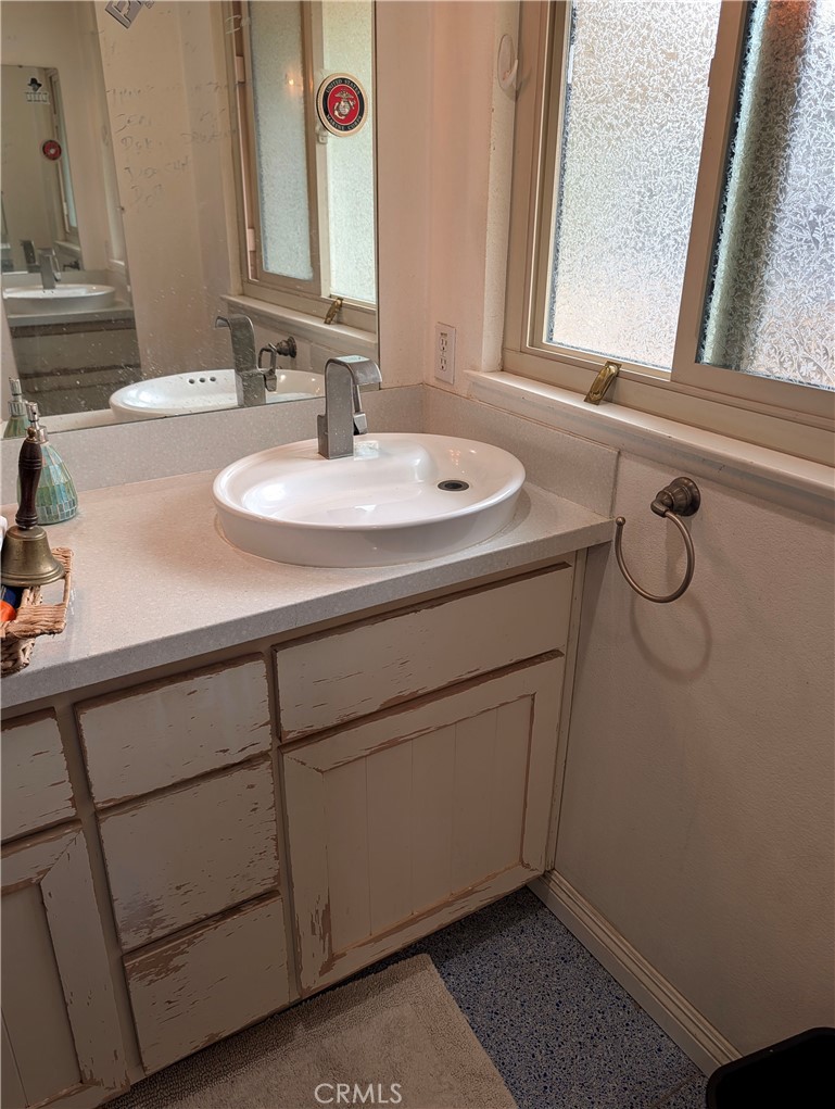 611 Iris Property Photo 12