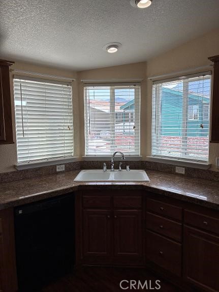 6880 Archibald Property Photo 3