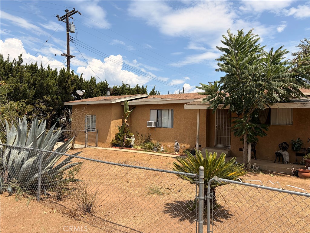 1218 Elm Property Photo 1