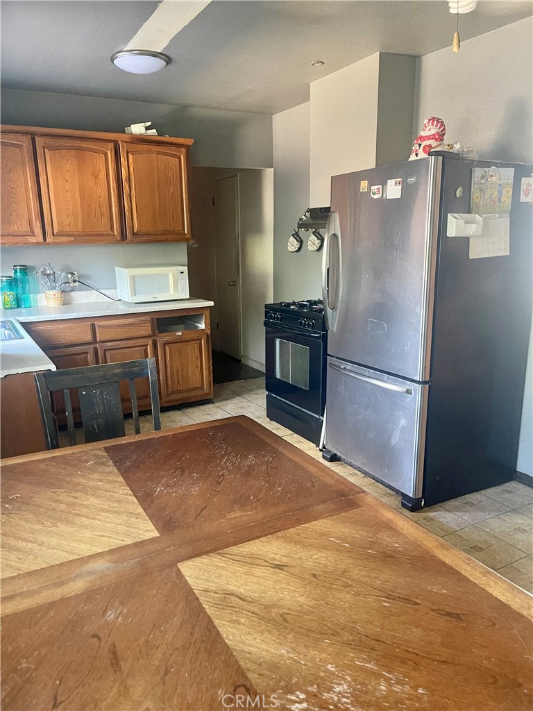 1218 Elm Property Photo 5