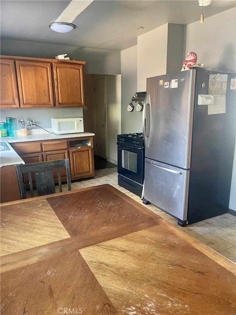 1218 Elm Property Photo 5