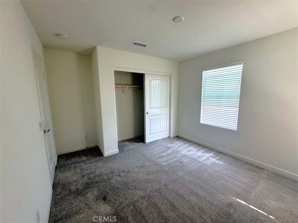 1014 W Buttercup Property Photo 33