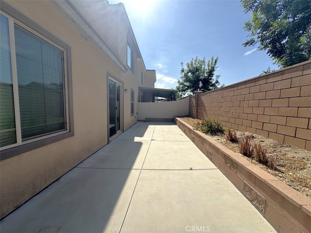 1014 W Buttercup Property Photo 34