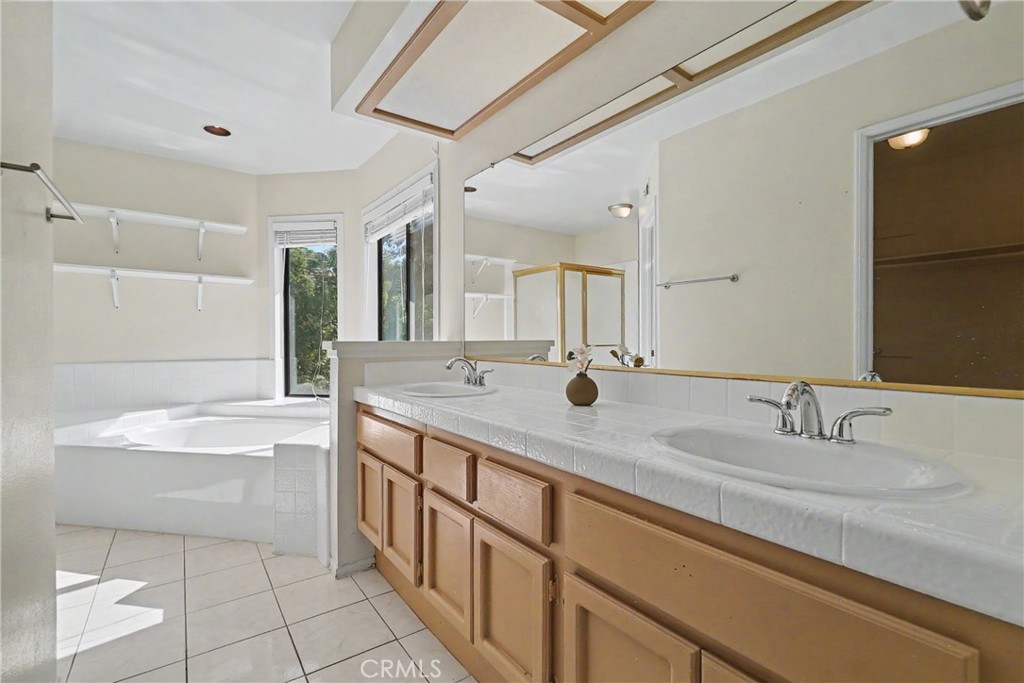 11640 Normandy Lane Property Photo 7