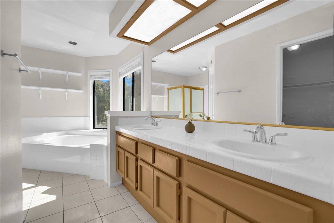 11640 Normandy Lane Property Photo 13