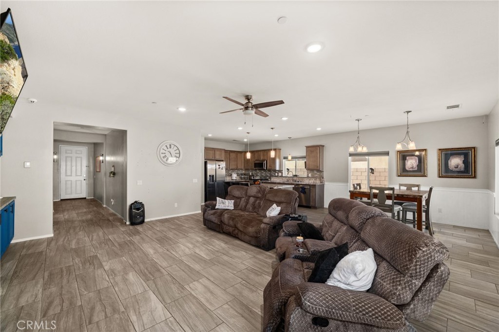 13374 Luna Property Photo 4