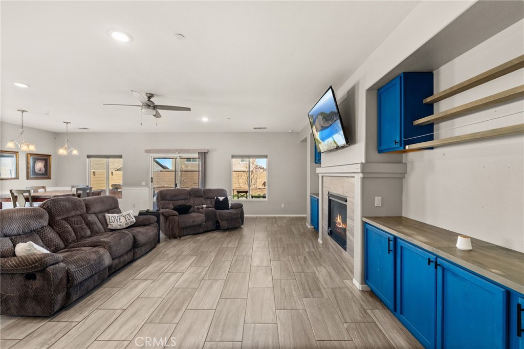 13374 Luna Property Photo 5