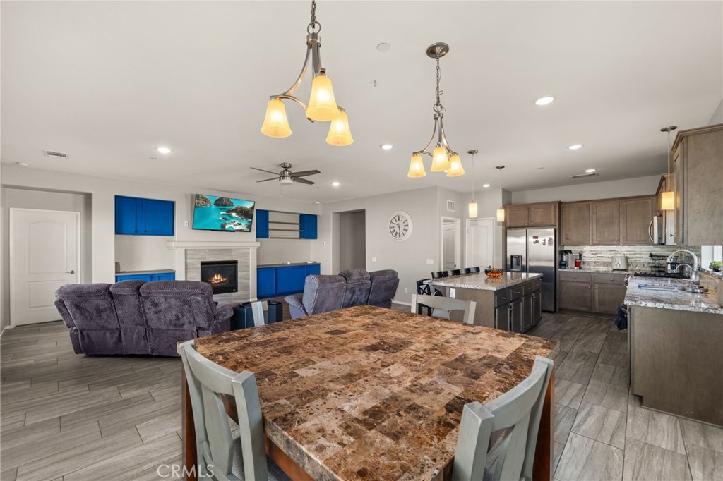 13374 Luna Property Photo 7