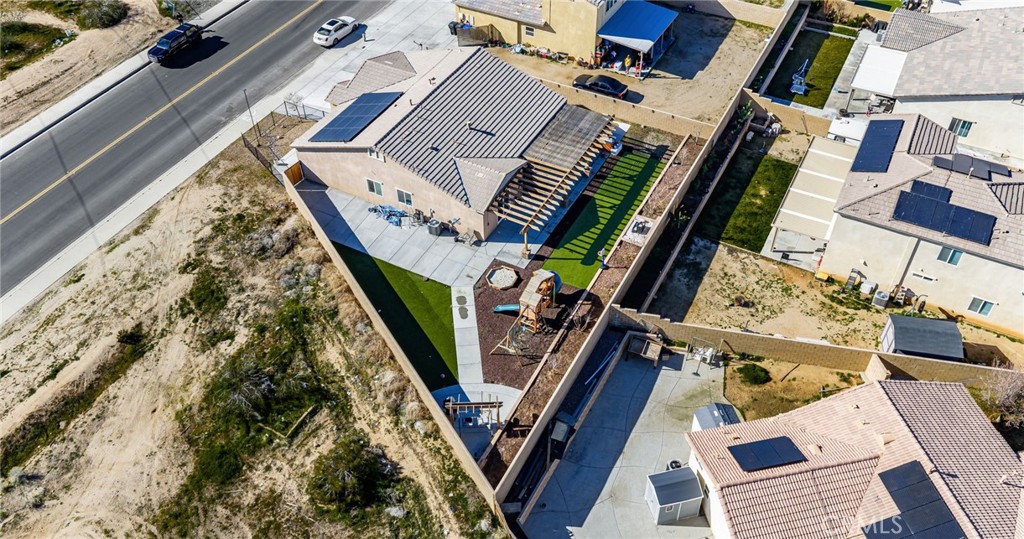13374 Luna Property Photo 32