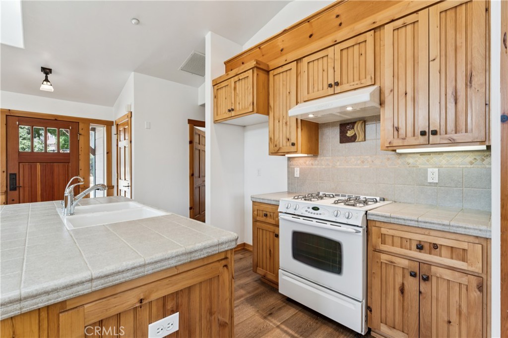 285 Lilac Way Property Photo 7