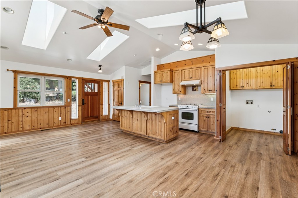 285 Lilac Way Property Photo 10