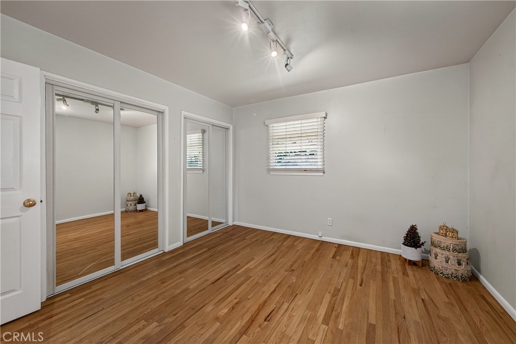 812 Serpentine Property Photo 13