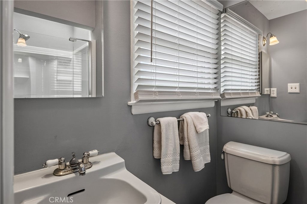 812 Serpentine Property Photo 21