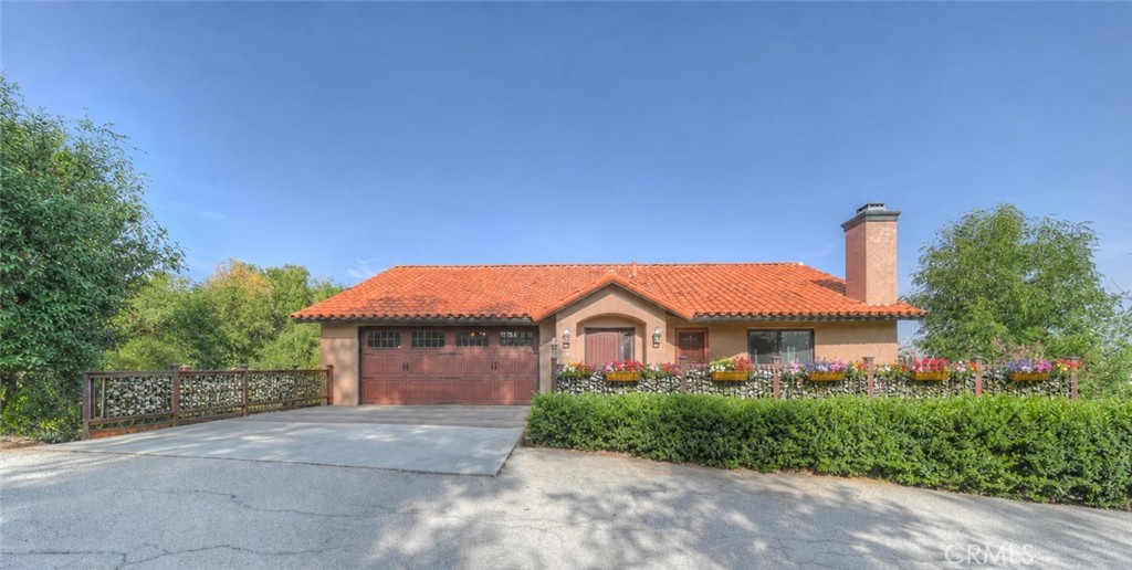 3521 Litras Property Photo 1