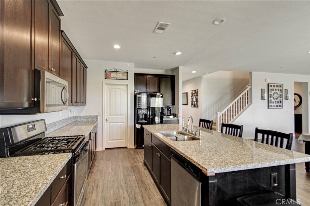 35043 Nikki Court Property Photo 4
