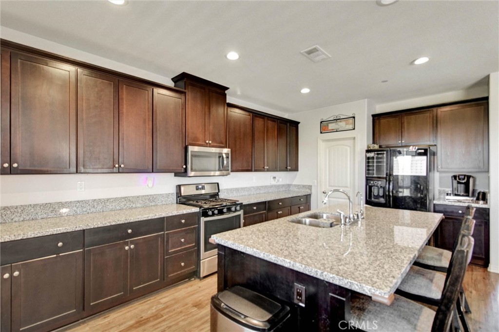 35043 Nikki Court Property Photo 5