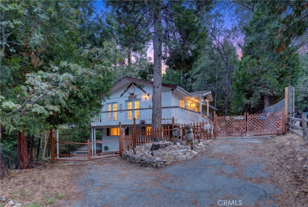 28975 Alder Terrace Property Photo 2