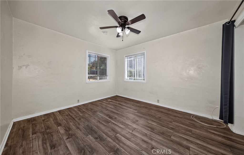 3135 W George Property Photo 11