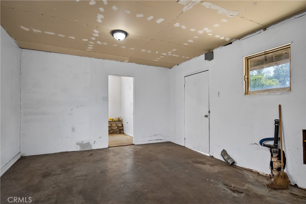 3135 W George Property Photo 16