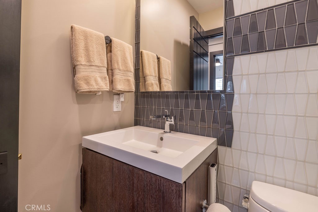 43000 Clover Drive 25 Property Photo 49