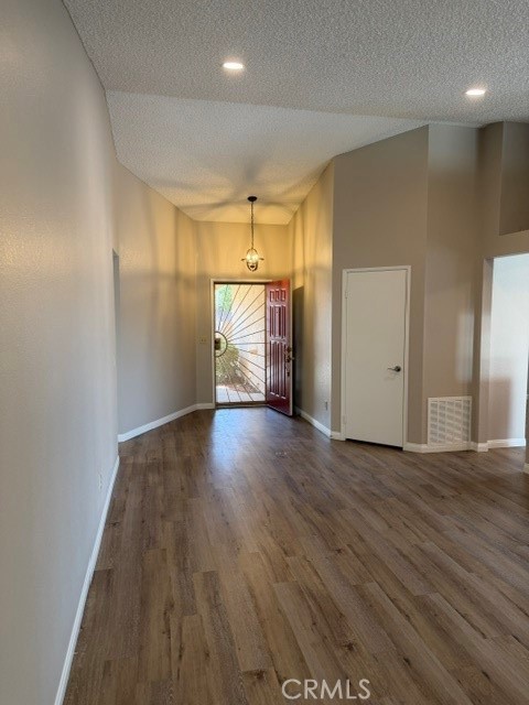 26562 Braddock Road Property Photo 4