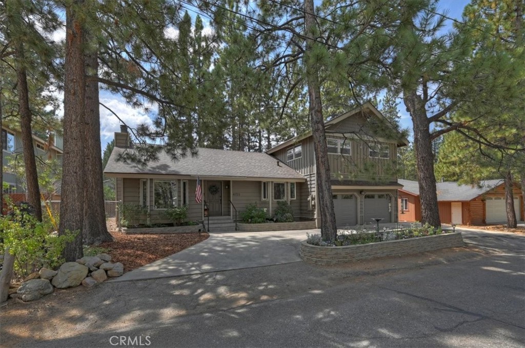 41725 Mockingbird Property Photo 4
