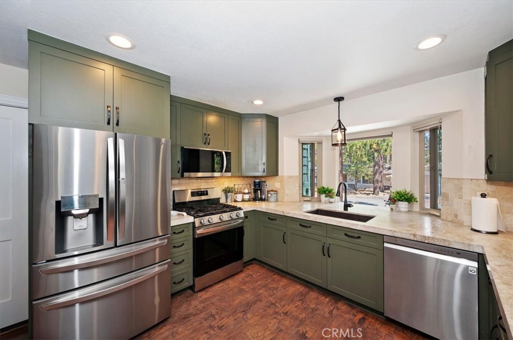 41725 Mockingbird Property Photo 14