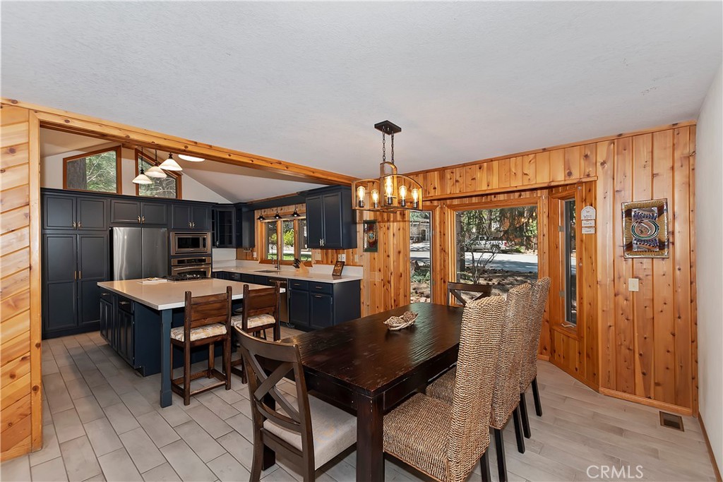 733 Winterset Court Property Photo 27
