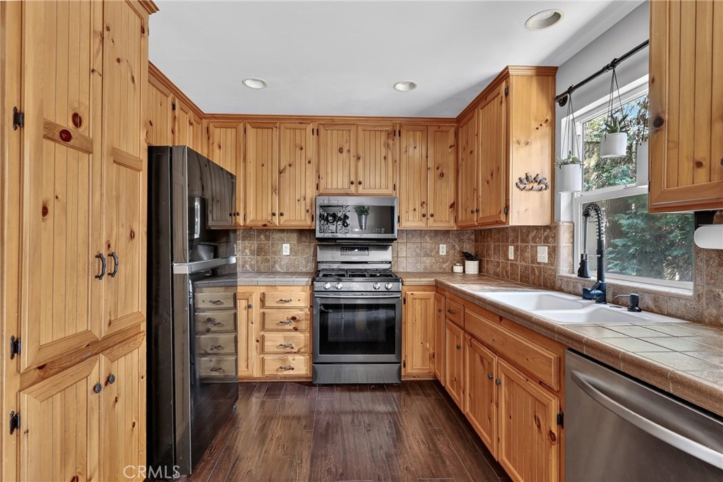 27441 Meadow Property Photo 17