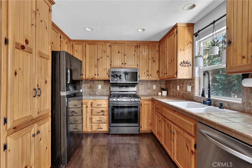 27441 Meadow Property Photo 17