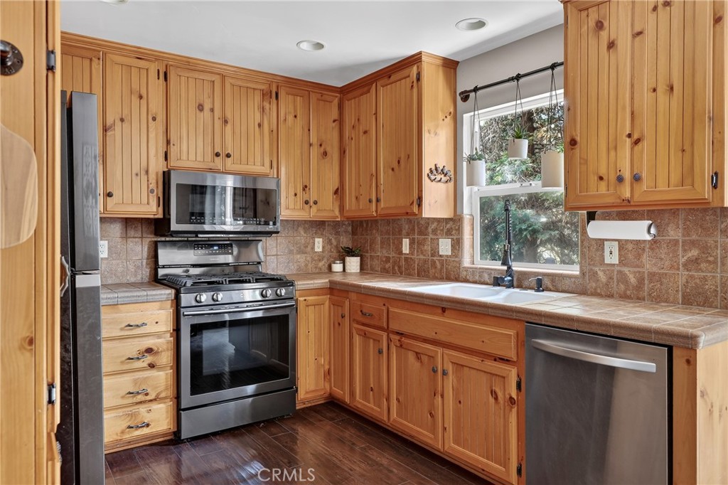 27441 Meadow Property Photo 18