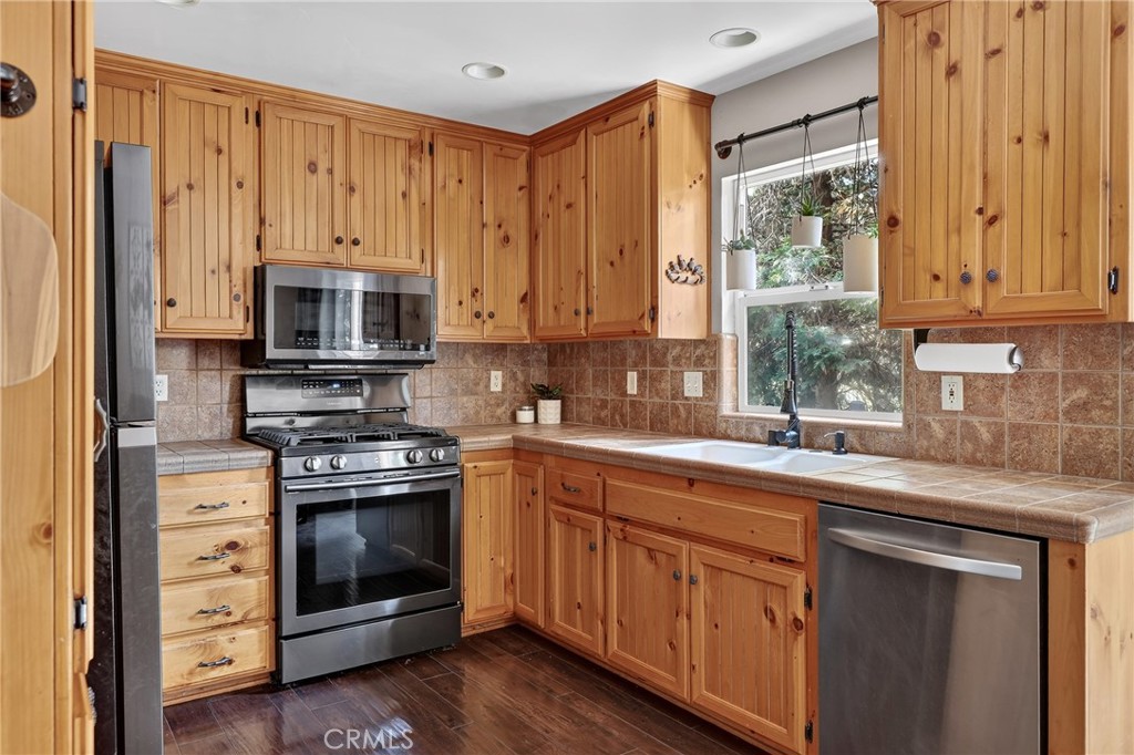 27441 Meadow Property Photo 18