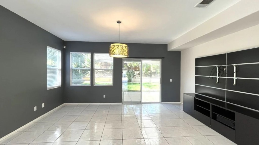 19059 Weathervane Pl. Property Photo 8